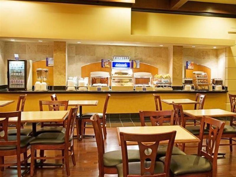 Holiday Inn Express Hotel & Suites Irving Dfw Airport North By Ihg מראה חיצוני תמונה