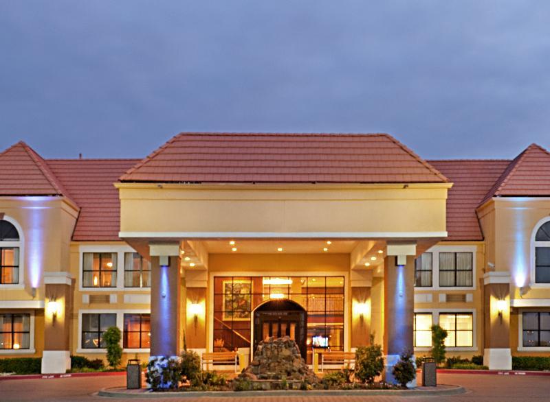 Holiday Inn Express Hotel & Suites Irving Dfw Airport North By Ihg מראה חיצוני תמונה
